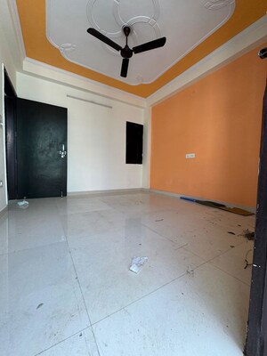 Room in 1 BHK Builder Floor at Chattarpur – for Rent