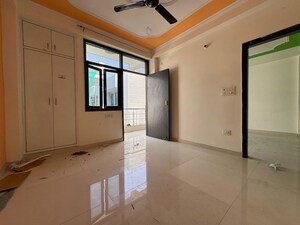 Room in 1 BHK Builder Floor at Chattarpur – for Rent
