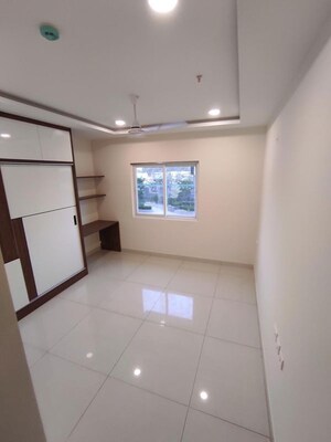 Room in 3 BHK Apartment at Prestige Tranquil, Kokapet – for Rent