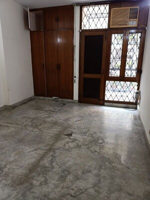 Room in 3 BHK Builder Floor at Hauz Khas – for Sale