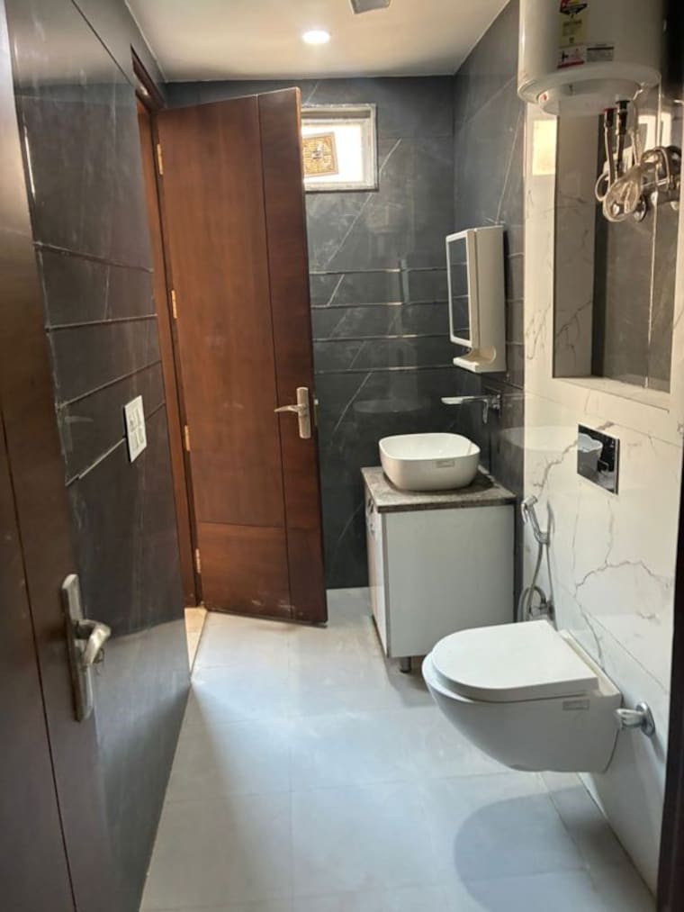 Bathroom, naraina 3 Bedroom 1125 Sq.Ft. Builder Floor In Naraina Delhi 10358737