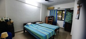 Bedroom in 2 BHK Apartment at Andheri West – for Rent