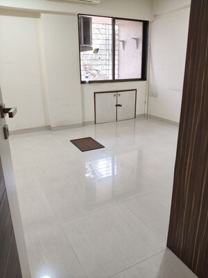 Room in 3 BHK Apartment at Sangam Apartments, Andheri West – for Rent