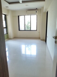 3 BHK + Servant Room Apartment For Rent in Sangam Apartments