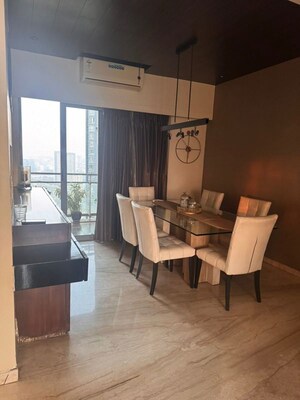 Living Room in 3.5 BHK Apartment at Imperial Heights Goregaon West, Goregaon West – for Sale