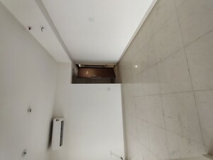 Furnished Amenities in 2 BHK Apartment at Lodha Amara, Kolshet Road – for Rent