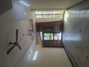 Building Lobby in 2 BHK Builder Floor at RWA Apartments Sector 50, Sector 50 – for Rent