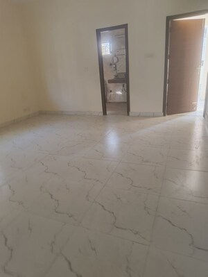 Room in 2.5 BHK Independent House at RWA Apartments Sector 108, Sector 108 – for Rent