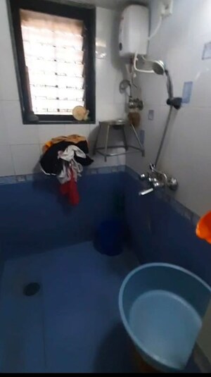 Team Area in 1 BHK Apartment at Padmavati Complex, Kandivali West – for Rent