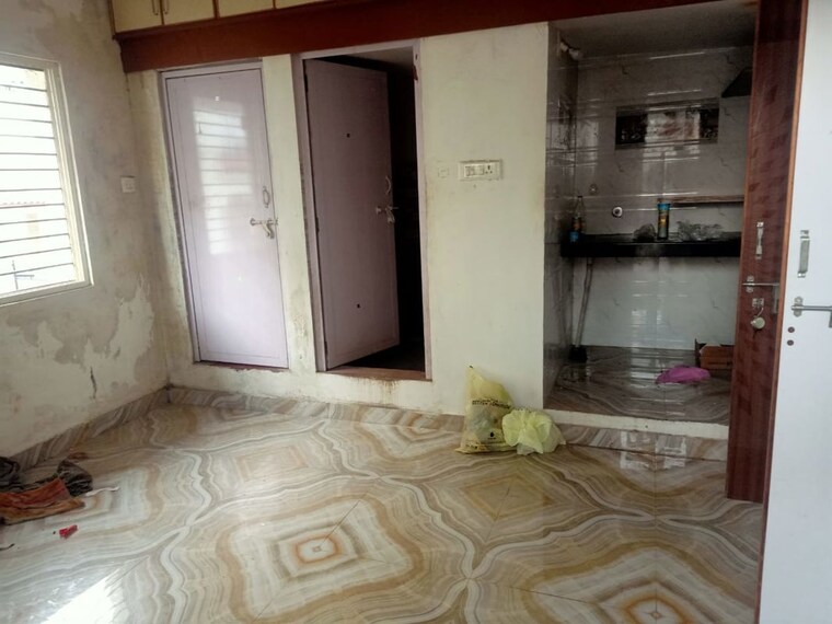 Room, akshar-avenue 1 Bedroom 100 Sq.Ft. Apartment In Prahlad Nagar Ahmedabad 10358855