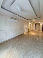 5 BHK + Servant Room 270 Sq.Yd. Builder Floor in New Palam Vihar 3