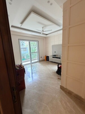 Room in 5 BHK Builder Floor at New Palam Vihar 3, Sector 111 – for Sale