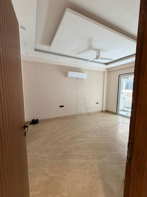Room in 5 BHK Builder Floor at New Palam Vihar 3, Sector 111 – for Sale