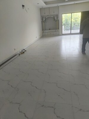 Balcony in 6+ BHK Independent House at RWA Apartments Sector 61, Sector 61 – for Rent