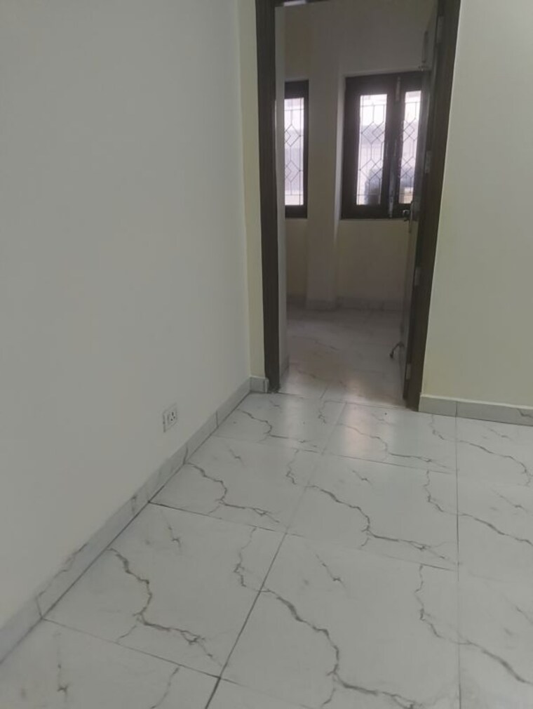 Room, rwa-apartments-sector-61 6+ Bedroom 4500 Sq.Ft. Independent House In Sector 61 Noida 10358902