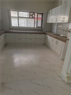 6+ BHK + Pooja Room,Servant Room,Study Room,Basement Independent House For Rent in RWA Apartments Sector 61