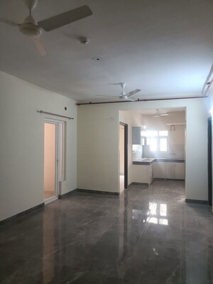 2 BHK Apartment For Rent in SG Shikhar Height, Siddharth Vihar