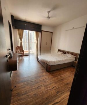 Room in 3 BHK Apartment at Rishita Manhattan, Gomti Nagar – for Rent