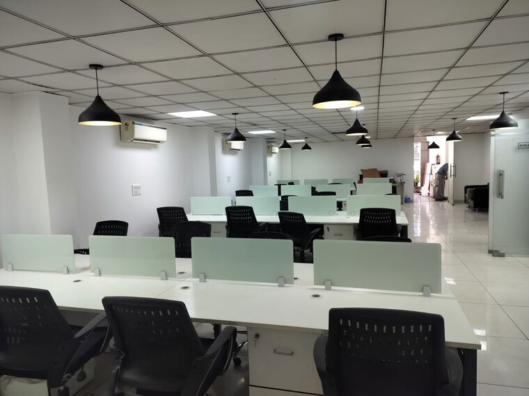 Team Area, sector 16 Commercial Office Space 3000 Sq.Ft. In Sector 16 Noida 10358965