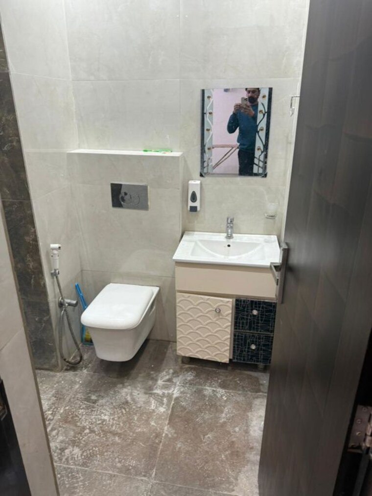 Bathroom, sector 11 3 Bedroom 3000 Sq.Ft. Independent House In Sector 11 Panchkula 10358987