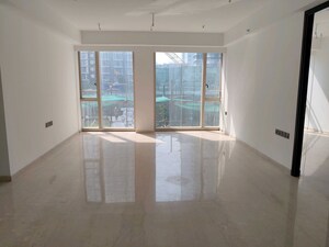 Room in 3 BHK Apartment at Lodha The Park, Worli – for Sale