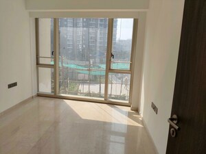 Room in 3 BHK Apartment at Lodha The Park, Worli – for Sale