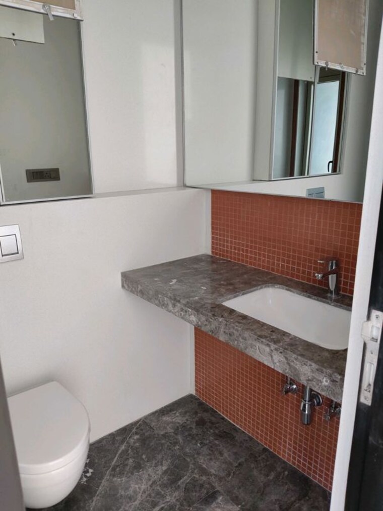 Bathroom, lodha-the-park 3 Bedroom 1334 Sq.Ft. Apartment In Worli Mumbai 10358993