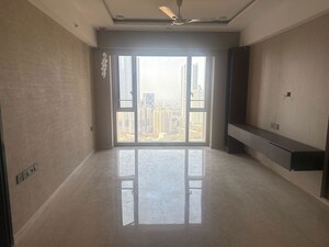 Room in 3 BHK Apartment at Lodha The Park, Worli – for Sale