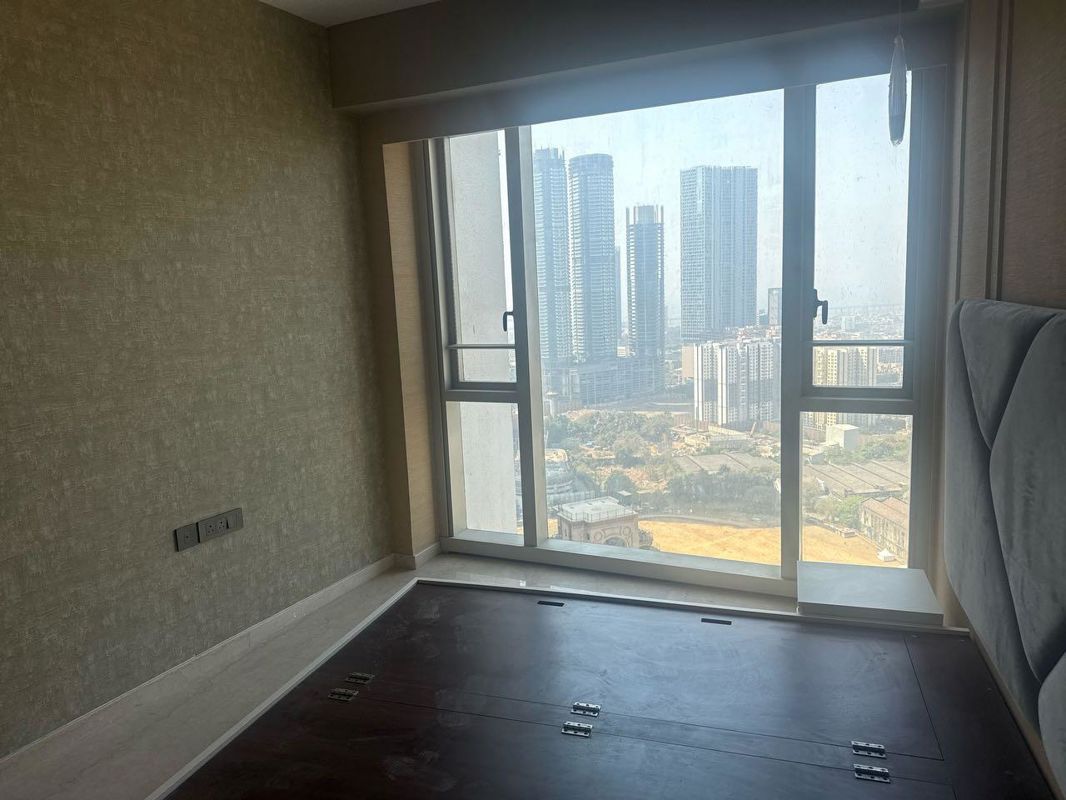 3 BHK + Pooja Room,Extra Room Apartment For Sale in Lodha The Park