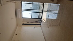 Furnished Amenities in 3 BHK Apartment at Dosti Eastern Bay, Wadala – for Rent