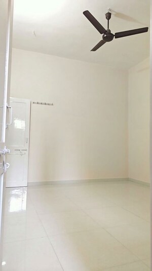 Room in 1 BHK Villa at Vastrapur – for Rent