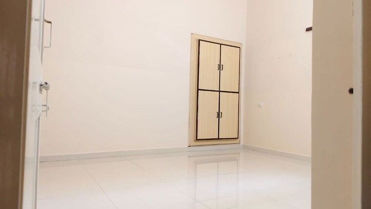 Room, vastrapur 1 Bedroom 150 Sq.Ft. Villa In Vastrapur Ahmedabad 10359011