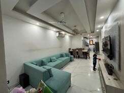 3 BHK + Extra Room Builder Floor For Rent in Rajouri Garden