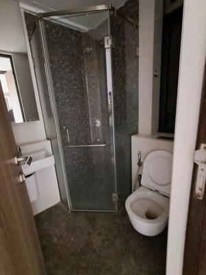 Bathroom in 4 BHK Apartment at Lodha The Park, Worli – for Sale