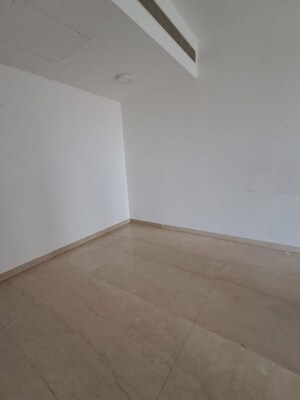 Room in 4 BHK Apartment at Lodha The Park, Worli – for Sale