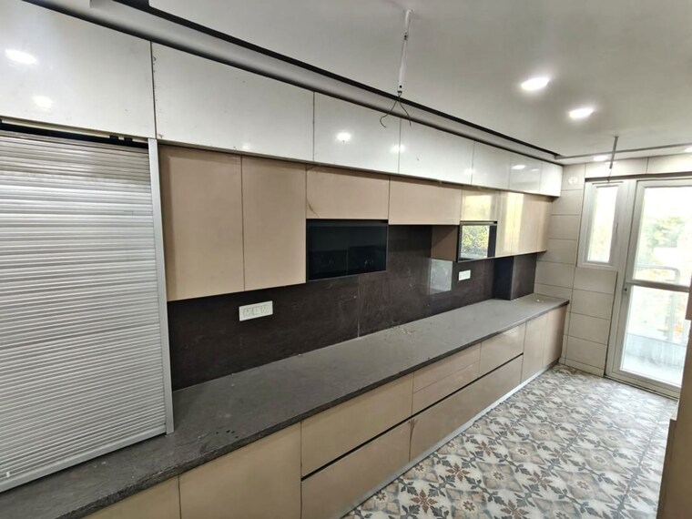 Kitchen, rajouri garden 3 Bedroom 230 Sq.Yd. Builder Floor In Rajouri Garden Delhi 10359035