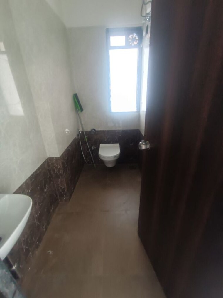 Bathroom, gowda-palash 2 Bedroom 980 Sq.Ft. Apartment In Malad West Mumbai 10359033