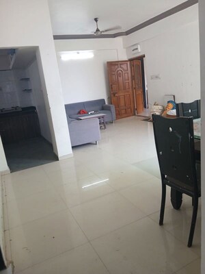 Team Area in 3 BHK Apartment at Satellite – for Rent