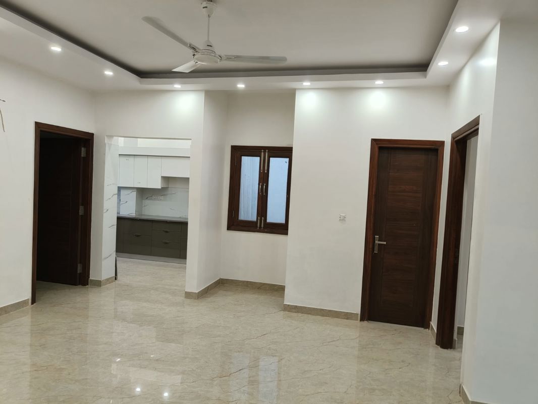 6+ BHK + Servant Room Villa For Sale in Greenwood City