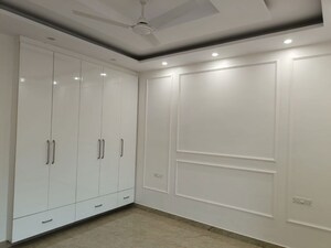 Room in 6+ BHK Villa at Greenwood City, Sector 40 – for Sale