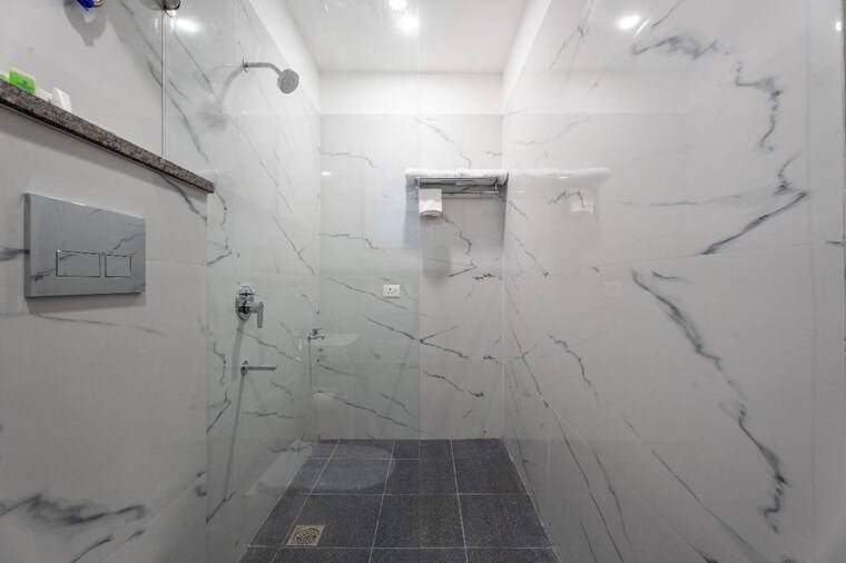 Bathroom, uday nagar 1 Bedroom 700 Sq.Ft. Builder Floor In Uday Nagar Gurgaon 10359100