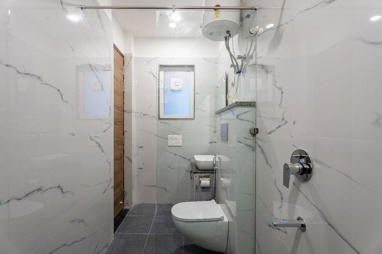 Bathroom, indira colony 2 1 Bedroom 650 Sq.Ft. Builder Floor In Indira Colony 2 Gurgaon 10359103