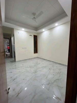 Room in 2 BHK Apartment at Chattarpur – for Rent