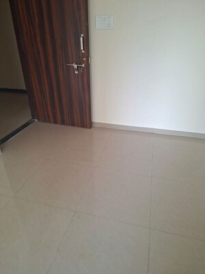 Room in 1 BHK Apartment at Raunak 108, Kasarvadavali – for Rent