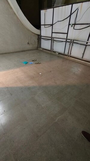 Room in 1 BHK Apartment at Raunak Heights, Ghodbunder Road – for Rent