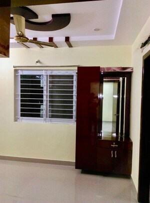 Room in 3 BHK Apartment at Lakdi Ka Pul – for Rent