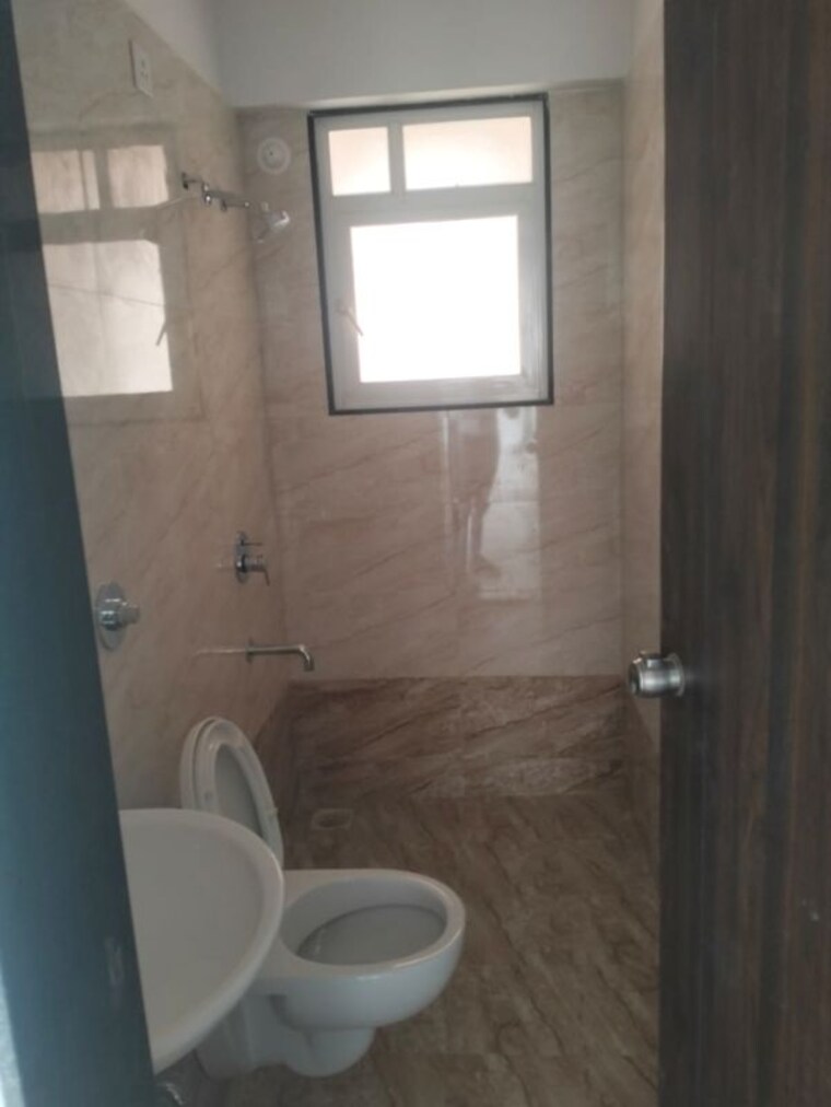 Bathroom, urban-skyline-phase-1 2 Bedroom 980 Sq.Ft. Apartment In Ravet Pune 10359149