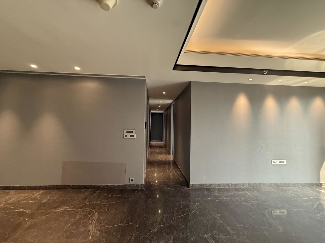 3 BHK + Pooja Room,Basement,Store Room Apartment For Sale in Lodha Trump Tower
