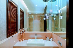 Bathroom in 3 BHK Apartment at Raheja Imperia, Worli – for Sale