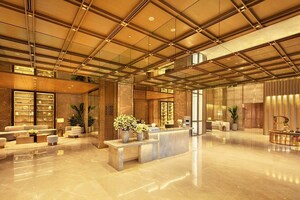 Gym in 4 BHK Apartment at Raheja Imperia, Worli – for Sale